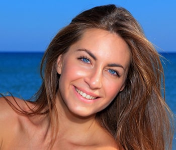 Who is a candidate for Fraxel treatment in San Mateo area
